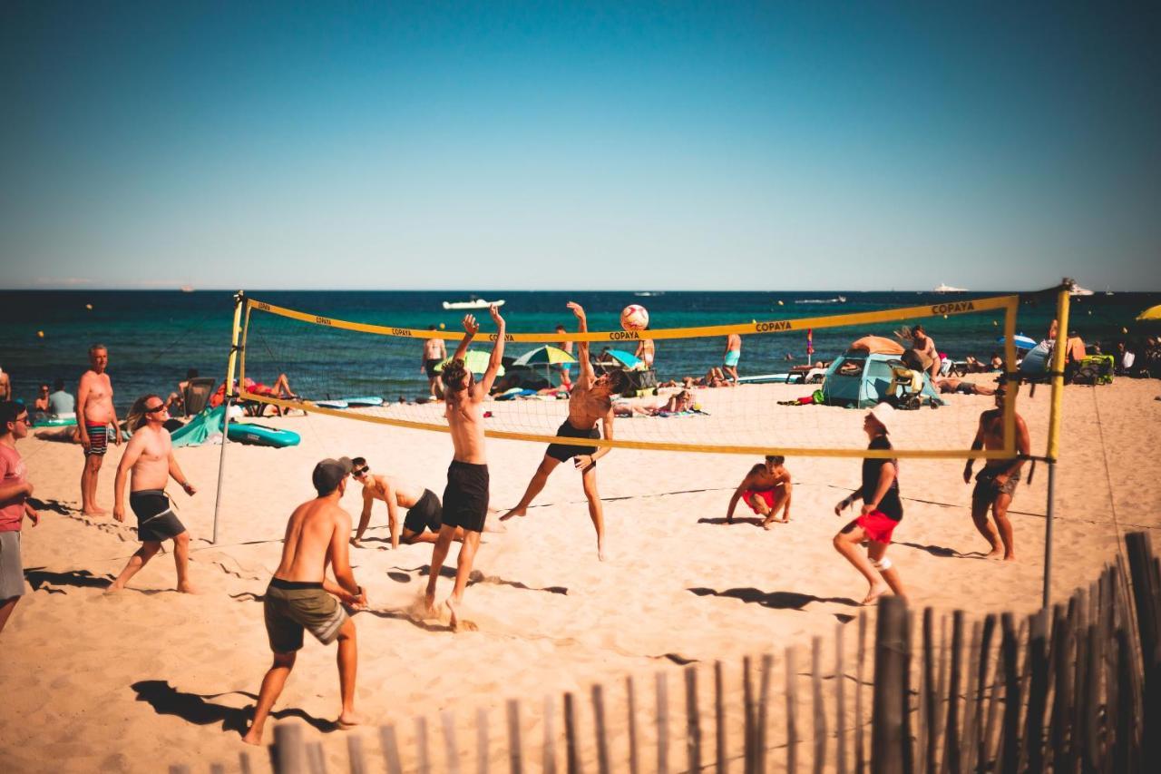 Toison D'Or Ξενοδοχείο Ramatuelle Εξωτερικό φωτογραφία Beach volleyball at Grand Haven State Park