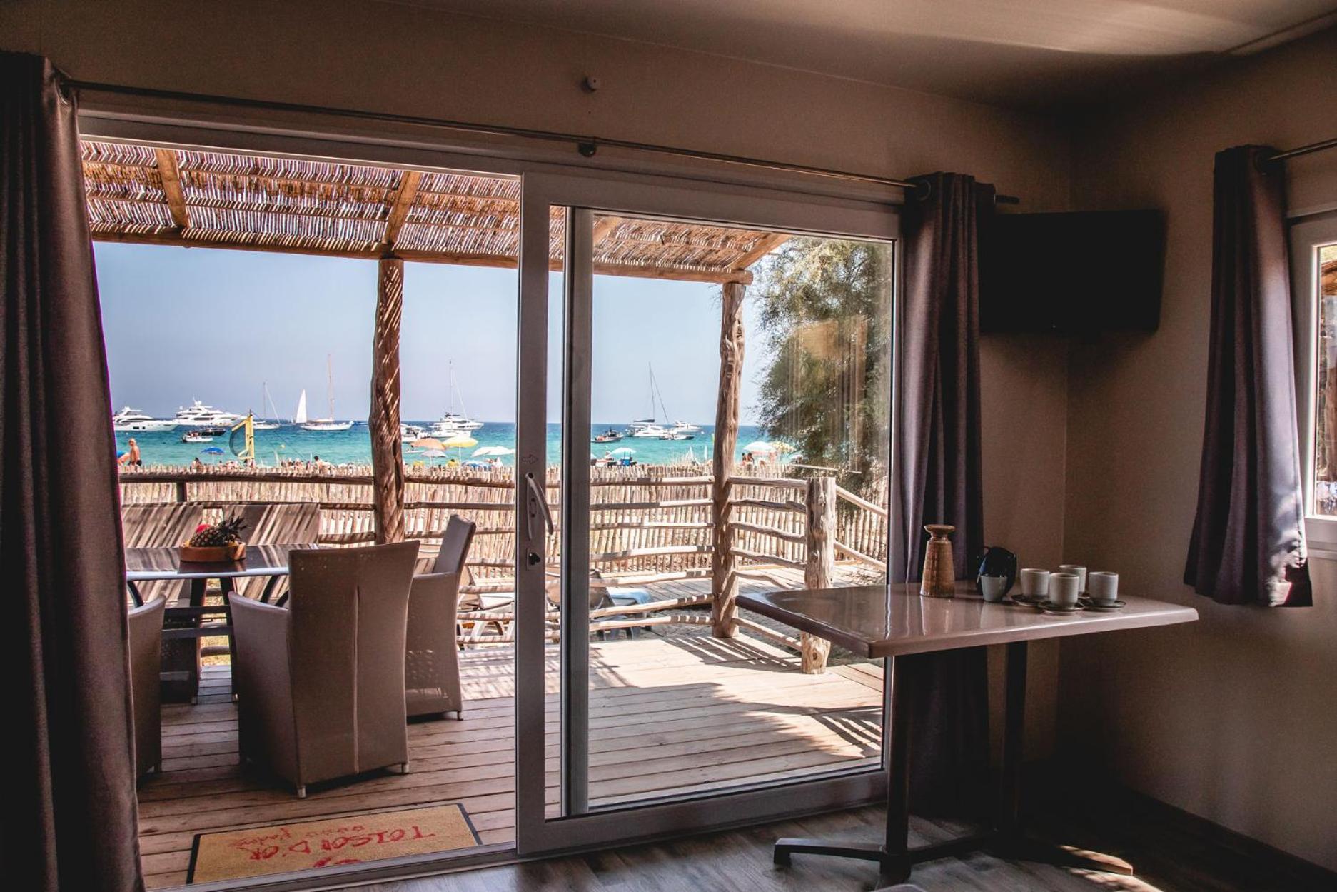 Toison D'Or Ξενοδοχείο Ramatuelle Εξωτερικό φωτογραφία A room at the resort