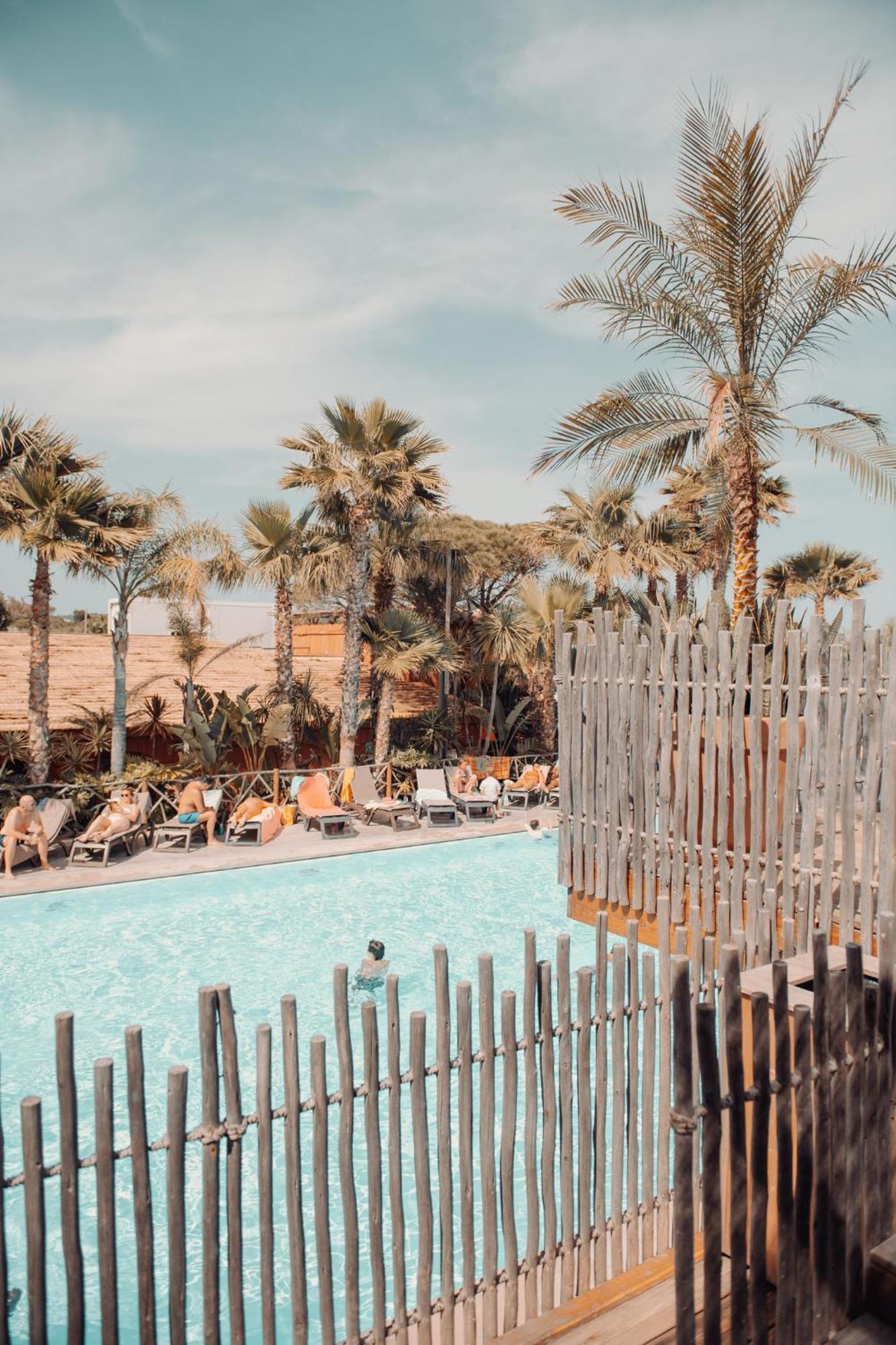 Toison D'Or Ξενοδοχείο Ramatuelle Εξωτερικό φωτογραφία The swimming pool at the hotel