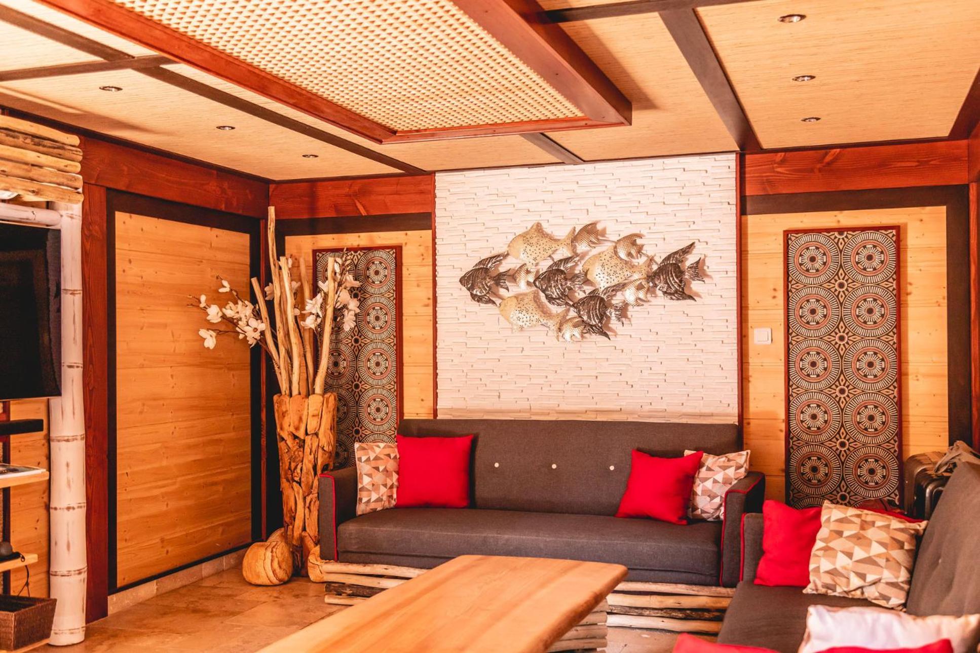 Toison D'Or Ξενοδοχείο Ramatuelle Δωμάτιο φωτογραφία Interior of a private suite